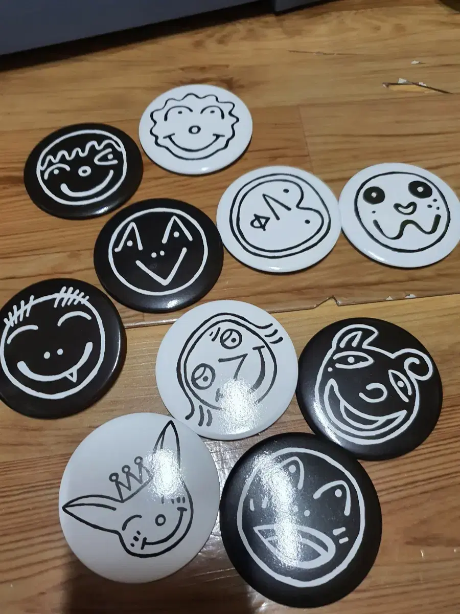 Corsocomo wanna one Badge