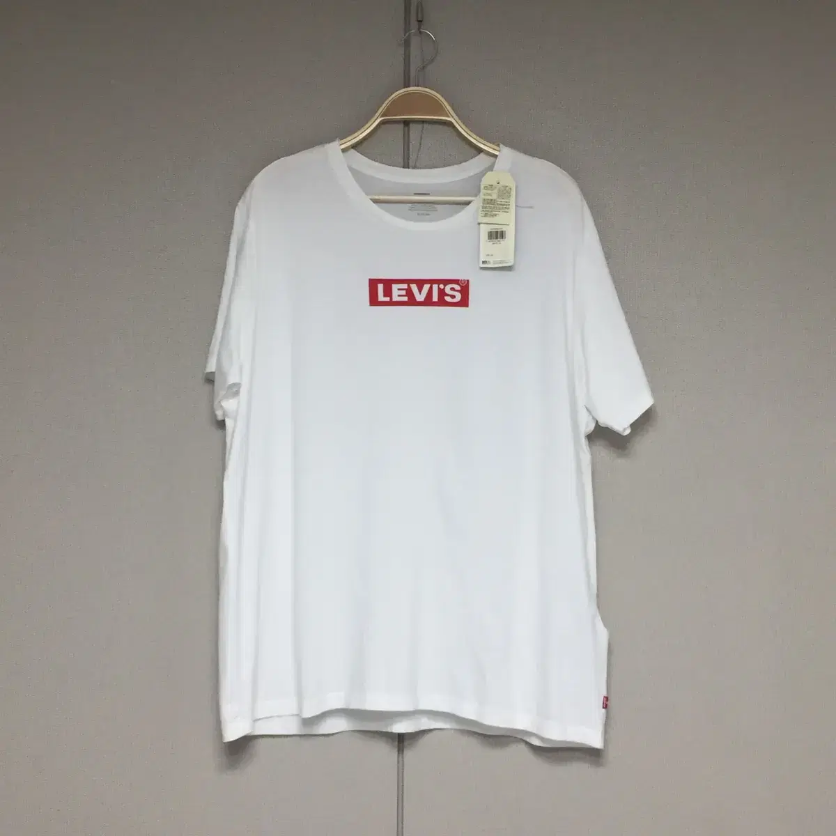 [New]Levi's T-shirt