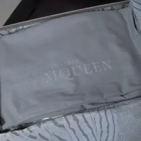 (EU43) 알랙산더 맥퀸 Alexander McQueen / 스니커즈