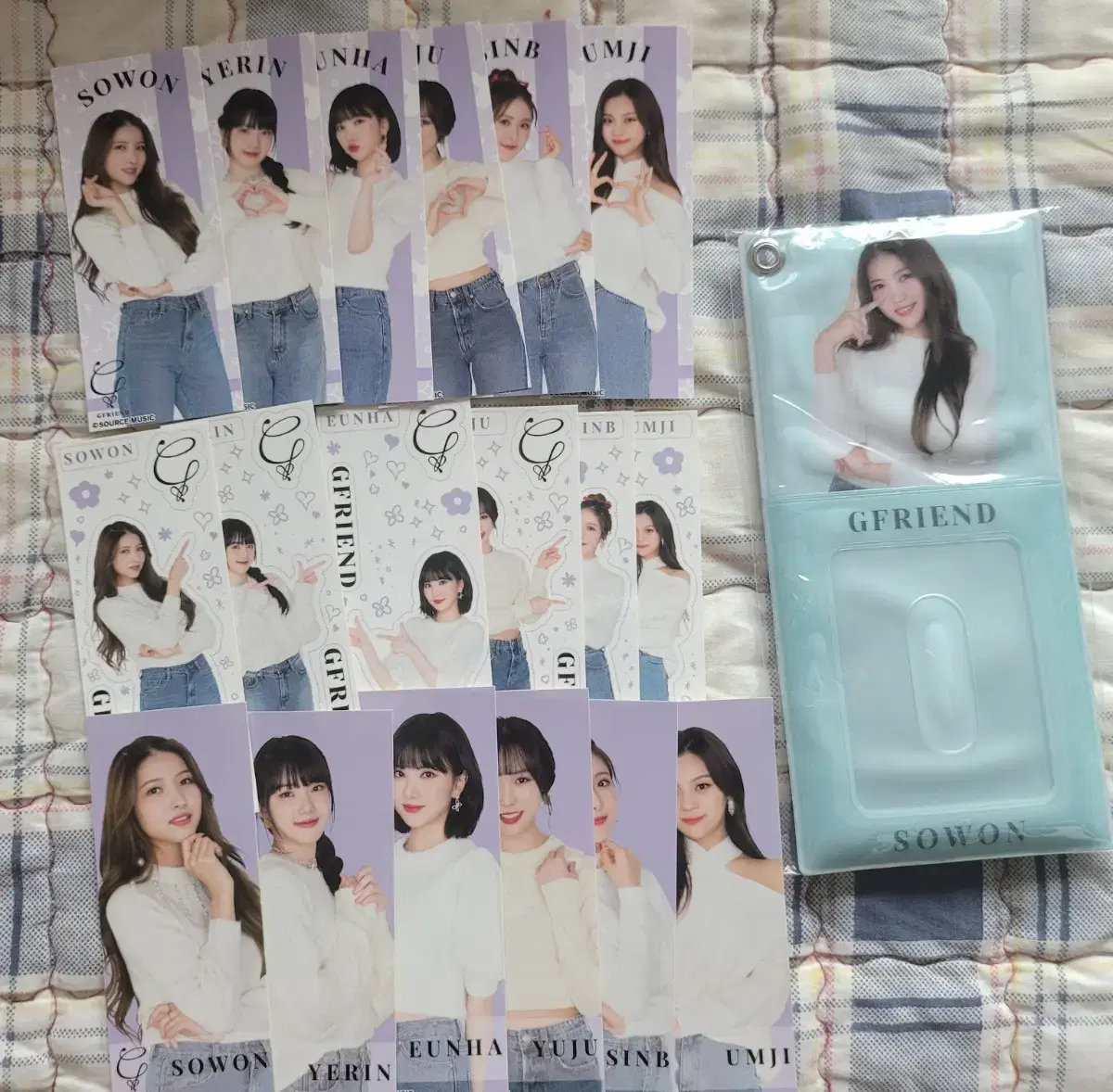 Gfriend's 2nd anniversary Japan debut merchandise sale.