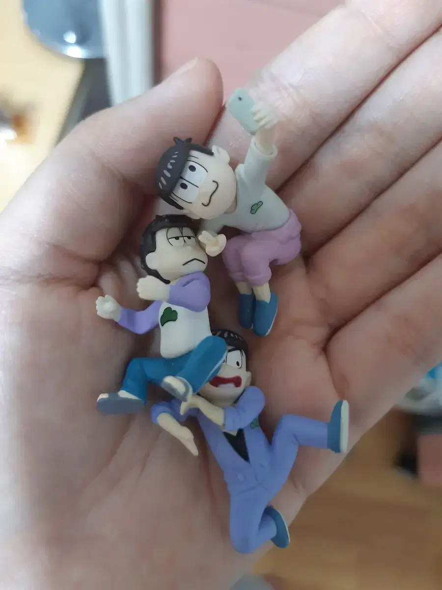 Osomatsu-san, Karamatsu, Ichimatsu, Todomatsu figures