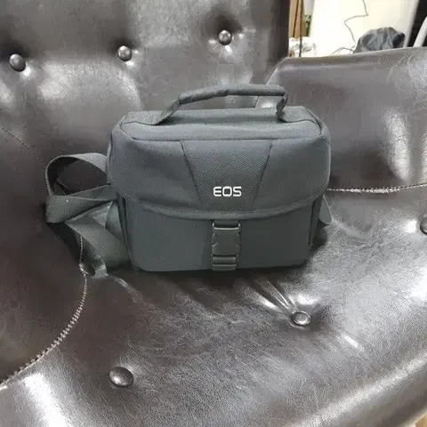 EOS 3150 카메라 가방 급처분합니다