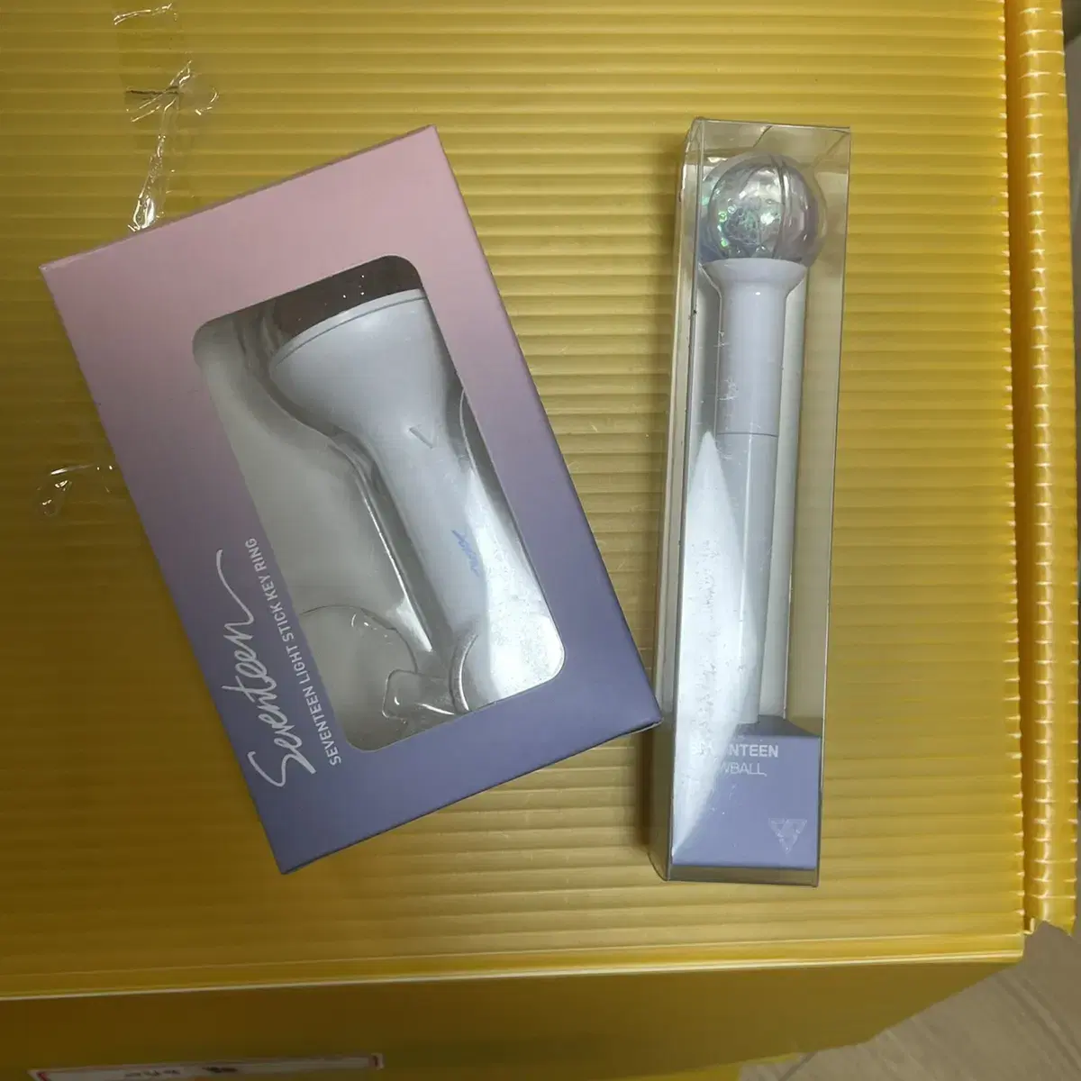 세븐틴 캐럿봉 볼펜 키링 팝니다