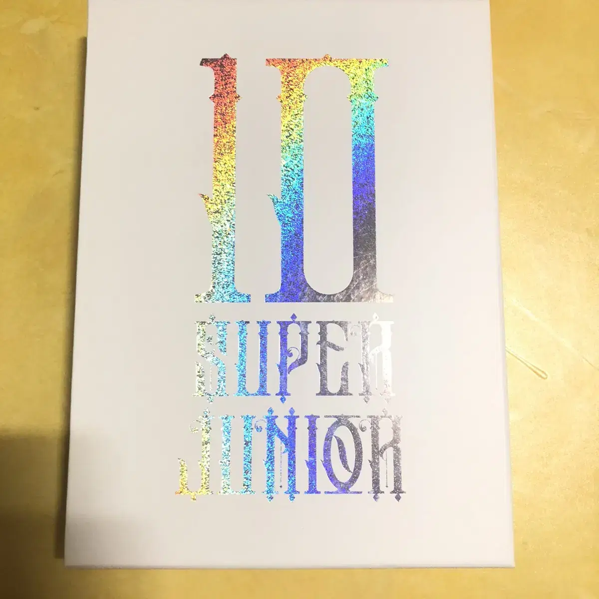 Super Junior sells their 10th unit album.