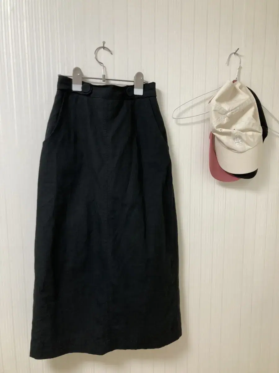 Yeoreum Long Skirt/Black Long Skirt/