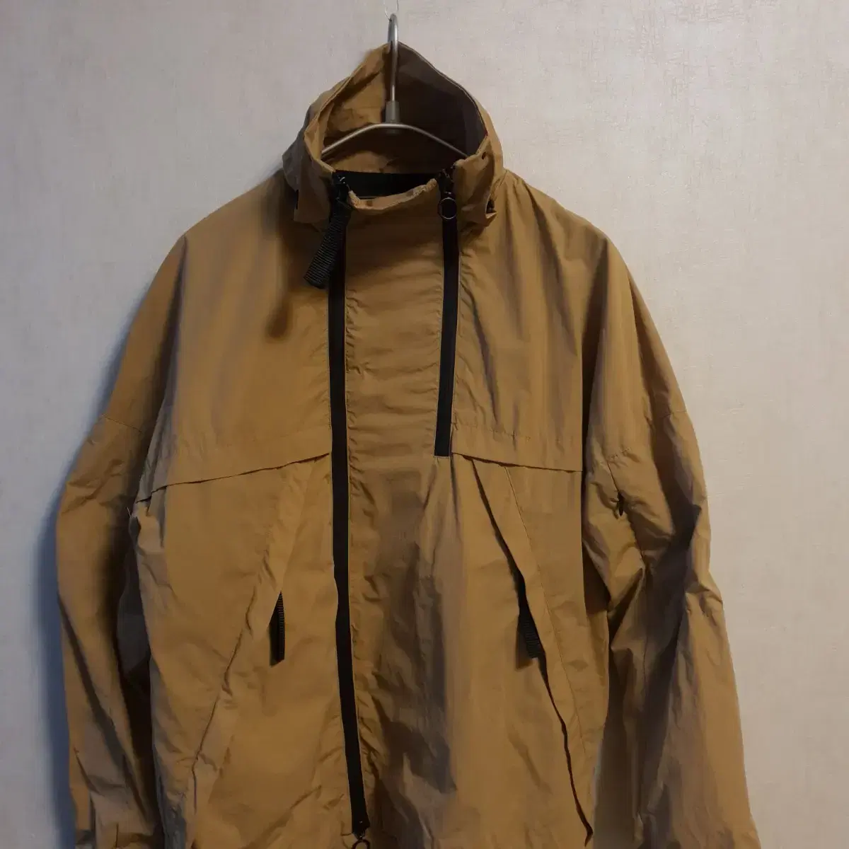 Zara Anorak Techware