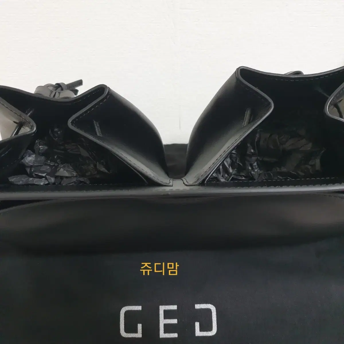 geg cubicle bag 큐비클백 블랙 팔아요