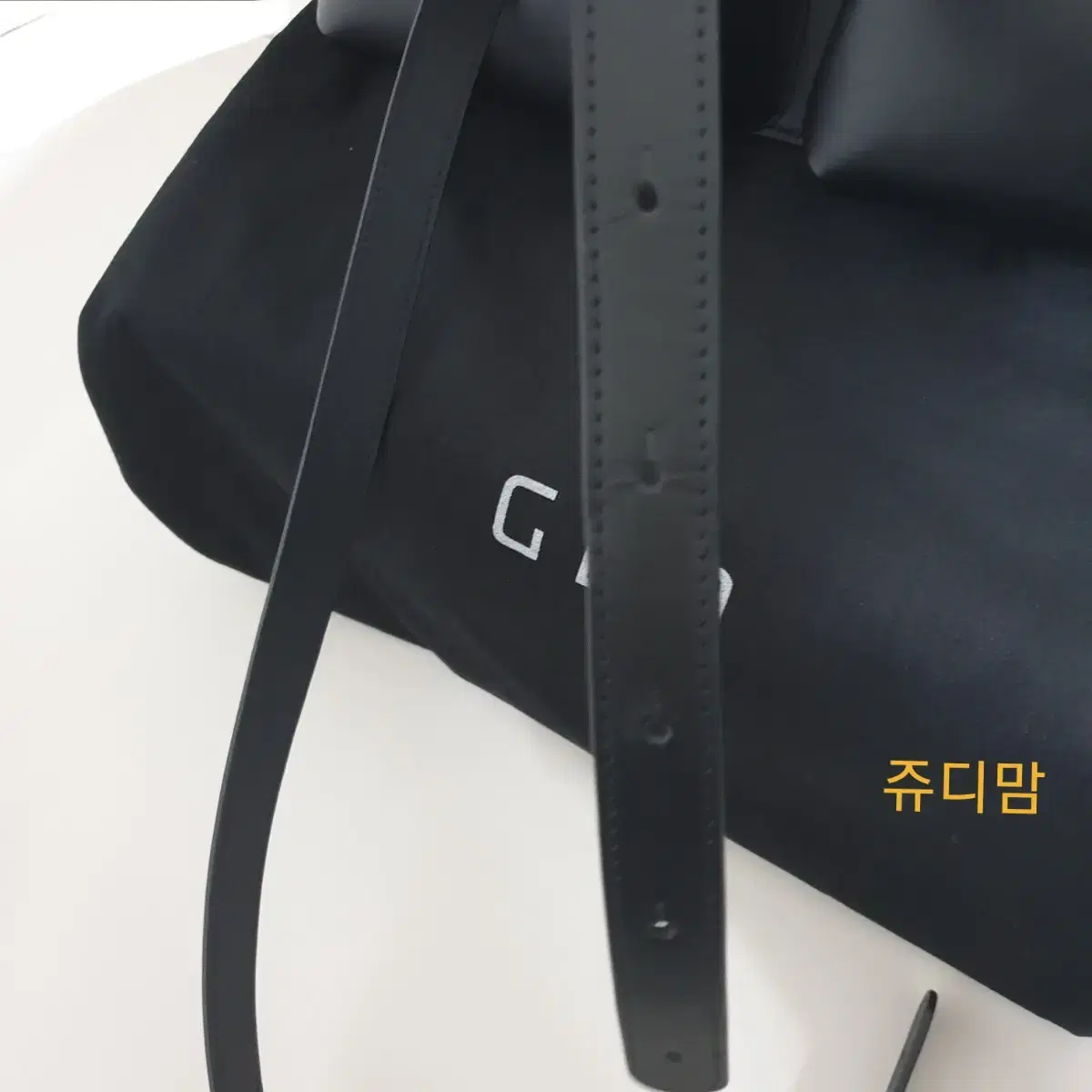 geg cubicle bag 큐비클백 블랙 팔아요