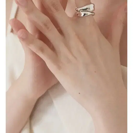 핀리 finnlee BLEEDING HEARTS RING