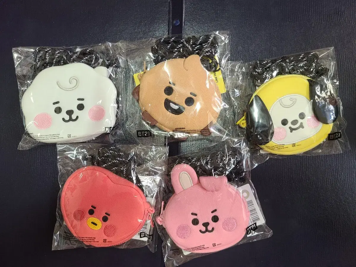 New, Unsealed) Bangtan BT21 Strap Mini Pouch