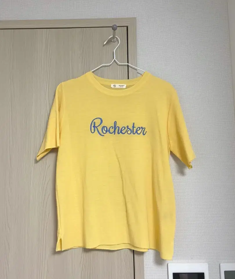 Lettering Yellow Short Sleeve T-Shirt 