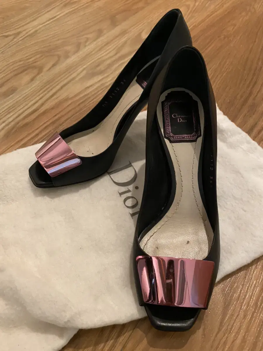 Dior Oral Open Pumps