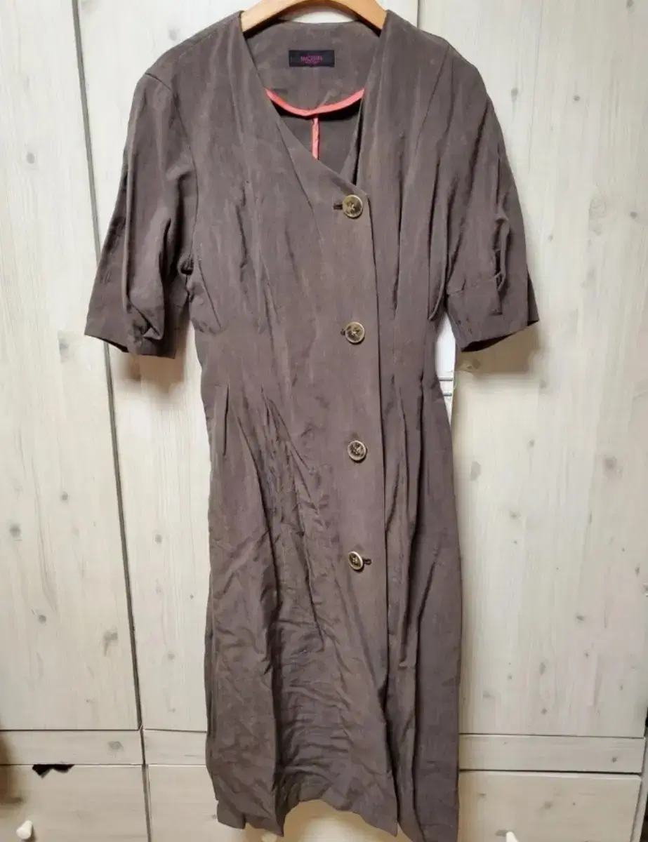 (Sell at less than half price) Linen ONEPIECE