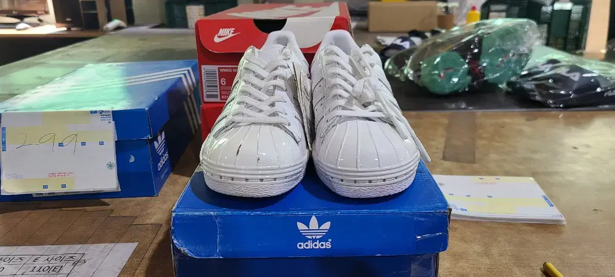 (300) Adidas S76540 