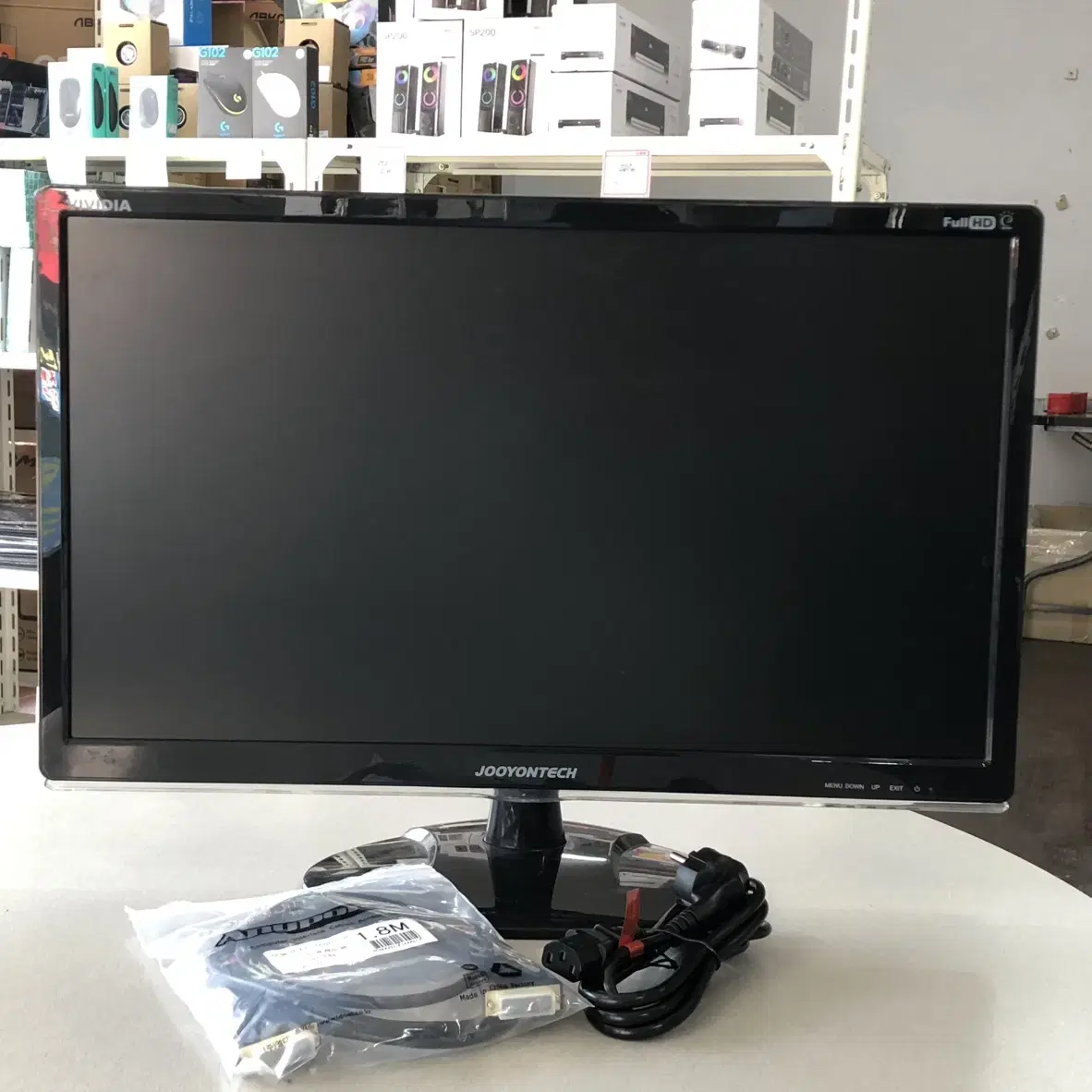 중고 모니터 큐닉스 32인치 144Hz 평면 상태 A급!