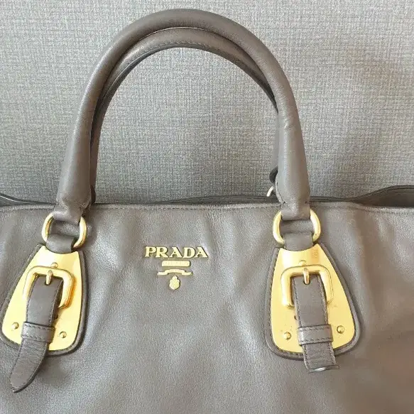 PRADA  숄더 정품