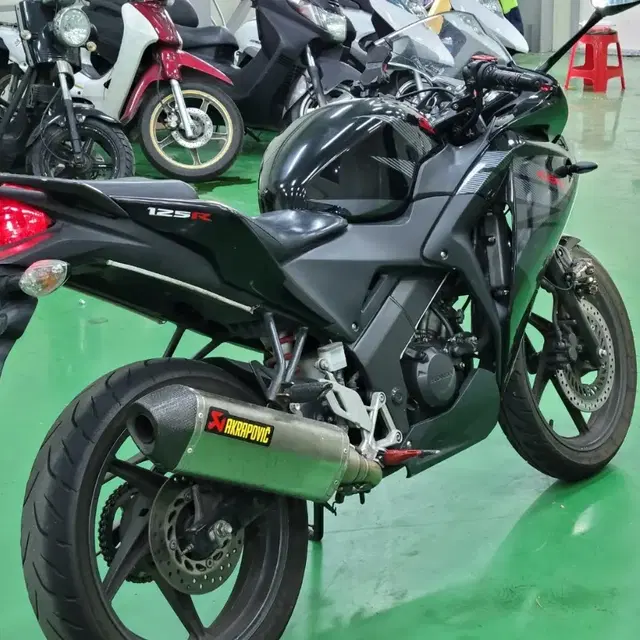 cbr 125cc 17년식 판매합니다