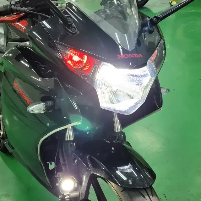 cbr 125cc 17년식 판매합니다