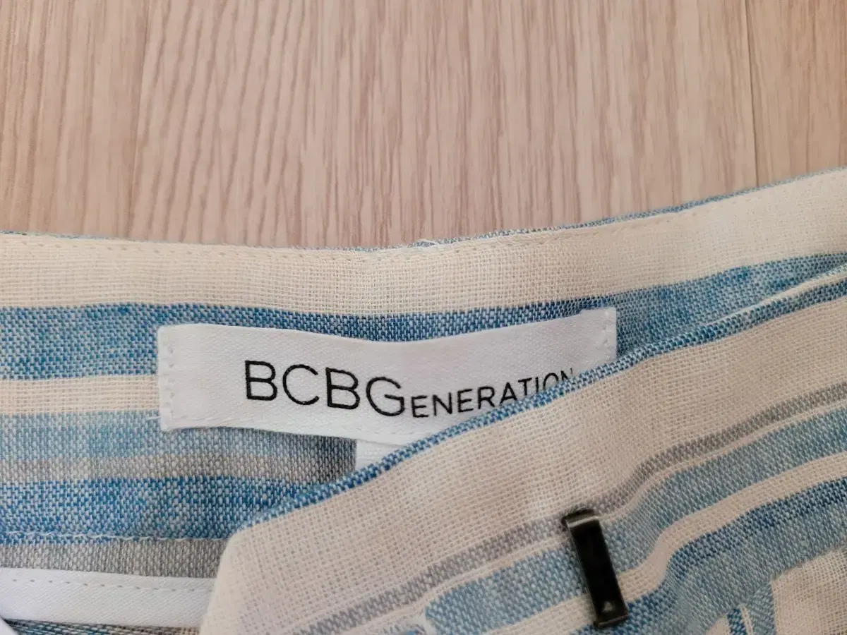 BCBGeneration 반바지