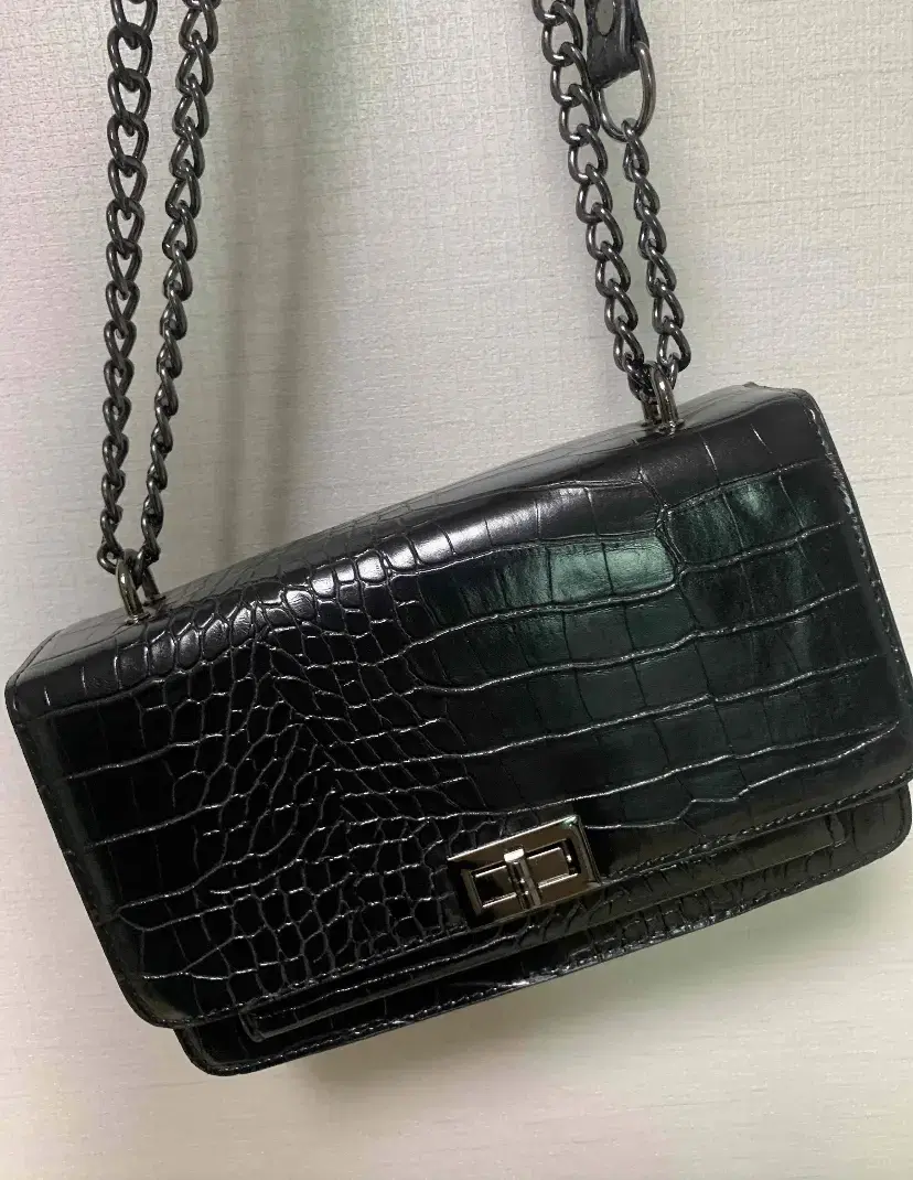 Bonded chain bag 