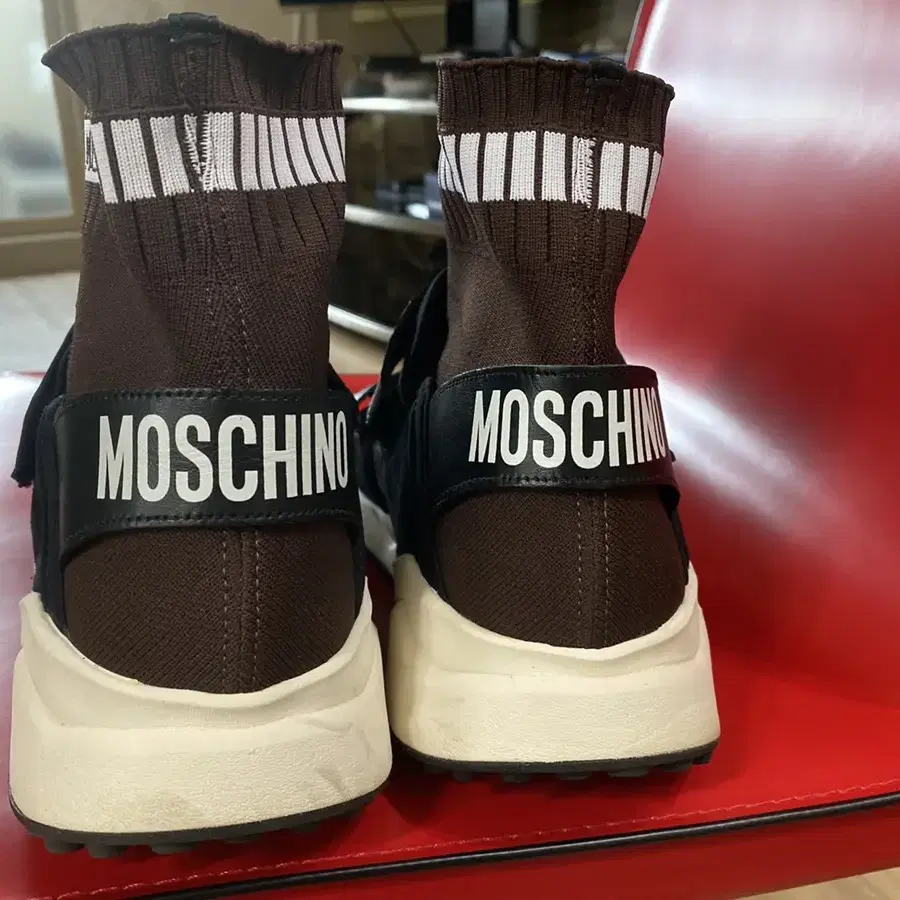 모스키노(MOSCHINO)