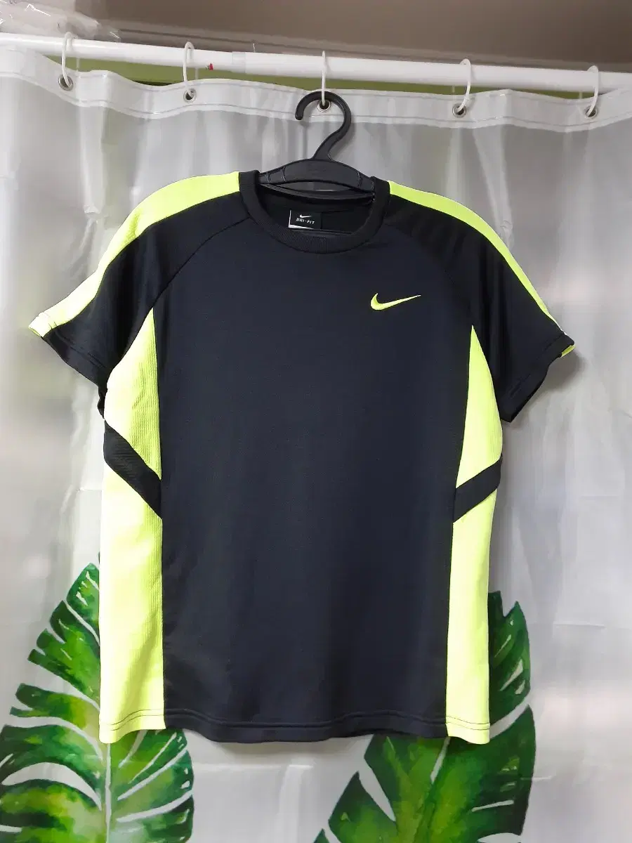 Q5 [Nike]DryFit Jersey