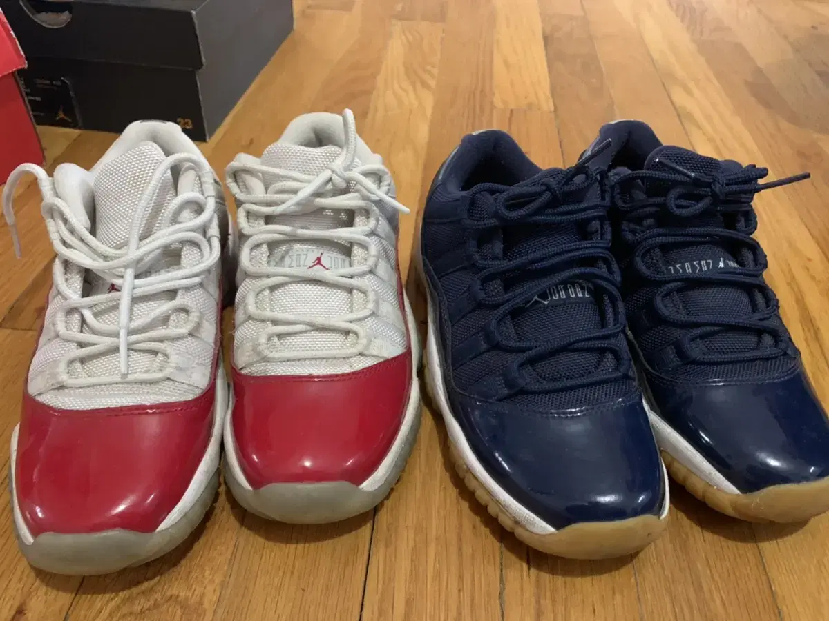 Jordan 11 Cherry Jordan 11 Navy Black