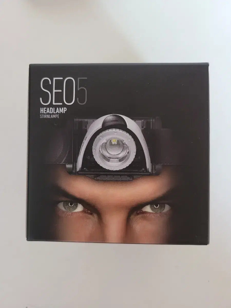 새상품 헬멧 헤드라이트 Ledlenser SEO5 Headlamp