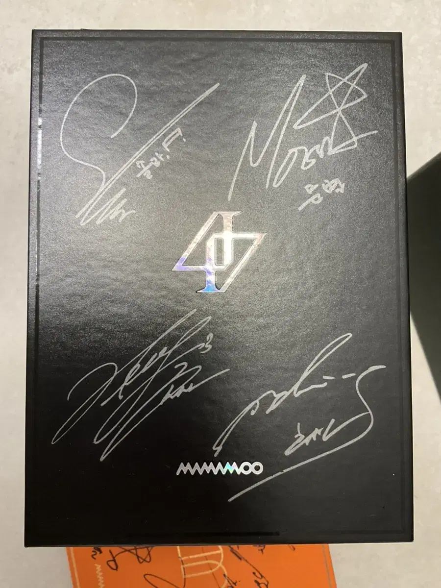 Mamamoo Hip Signed Album