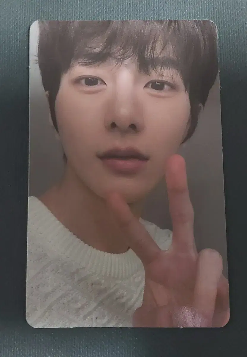 Golden Child bomin photocard