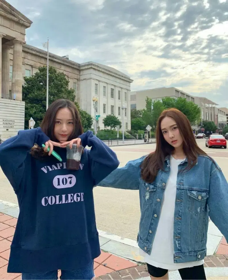 비아플레인 College sweatshirt