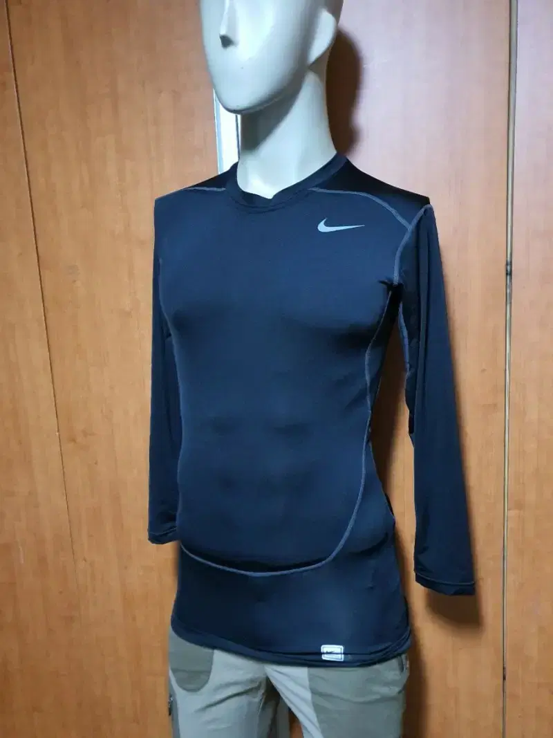 NIKE PROCOMBAT 나이키기능성긴팔 호칭100사이즈