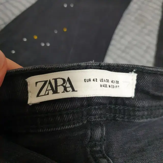 ZARA 흑청바지