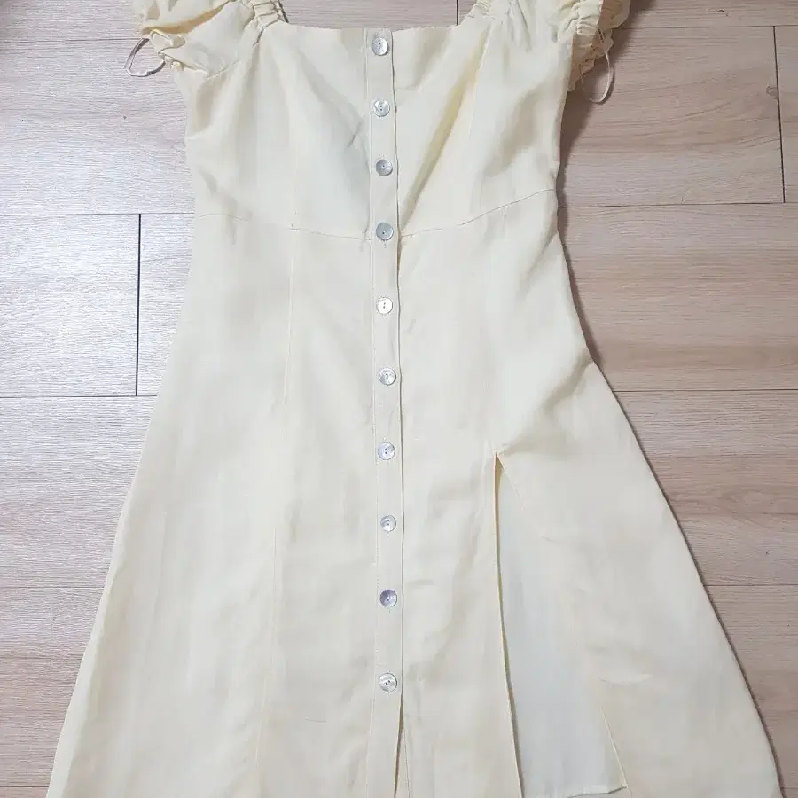 FOREVER 21 linen100%  lemon onepiece