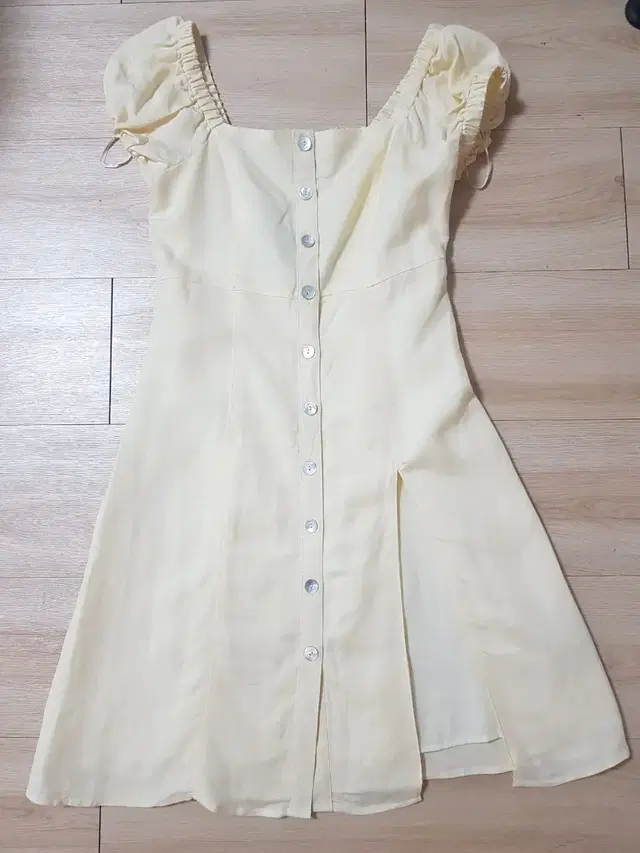 FOREVER 21 linen100%  lemon onepiece