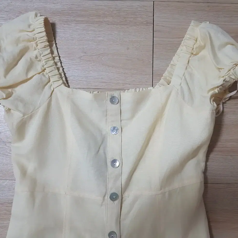 FOREVER 21 linen100%  lemon onepiece