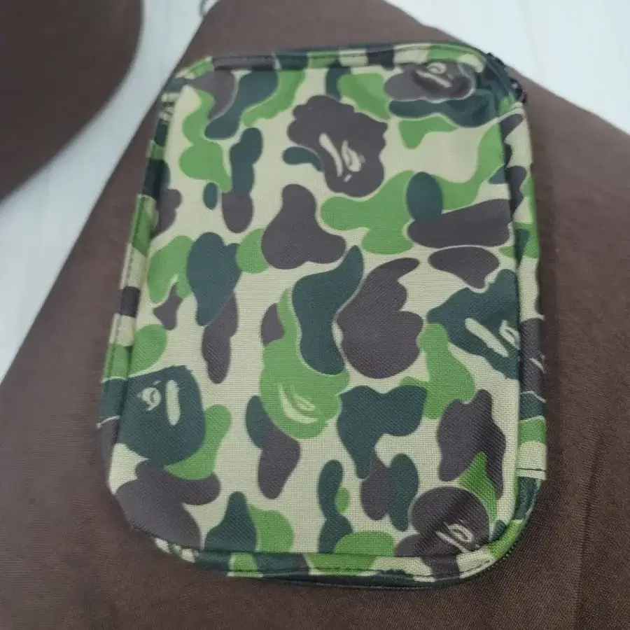 BAPE 베이프 멀티 파우치