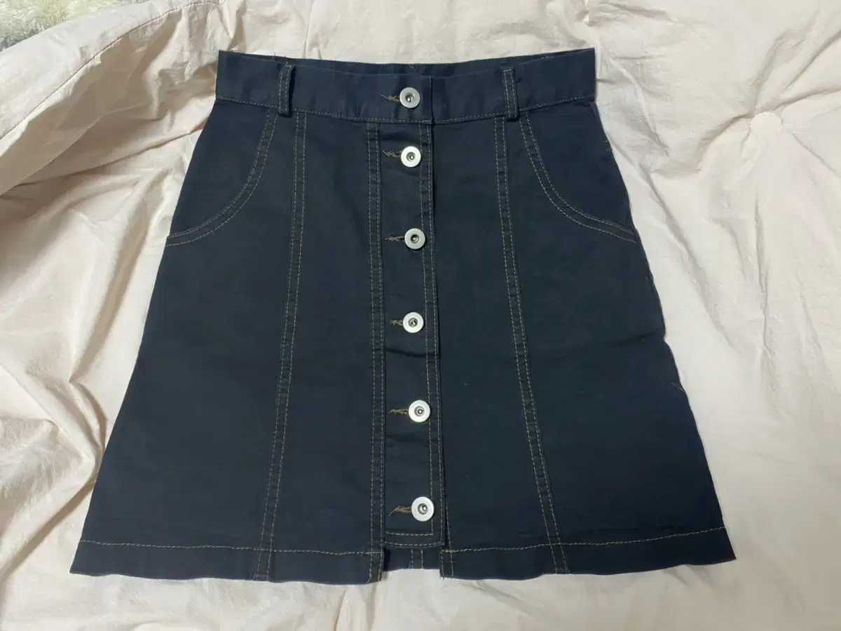 [Good condition] High-waisted A-line buttoned skirt sizes s