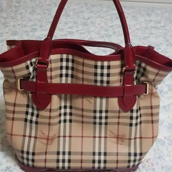 Burberry GOLDERTON 토트백