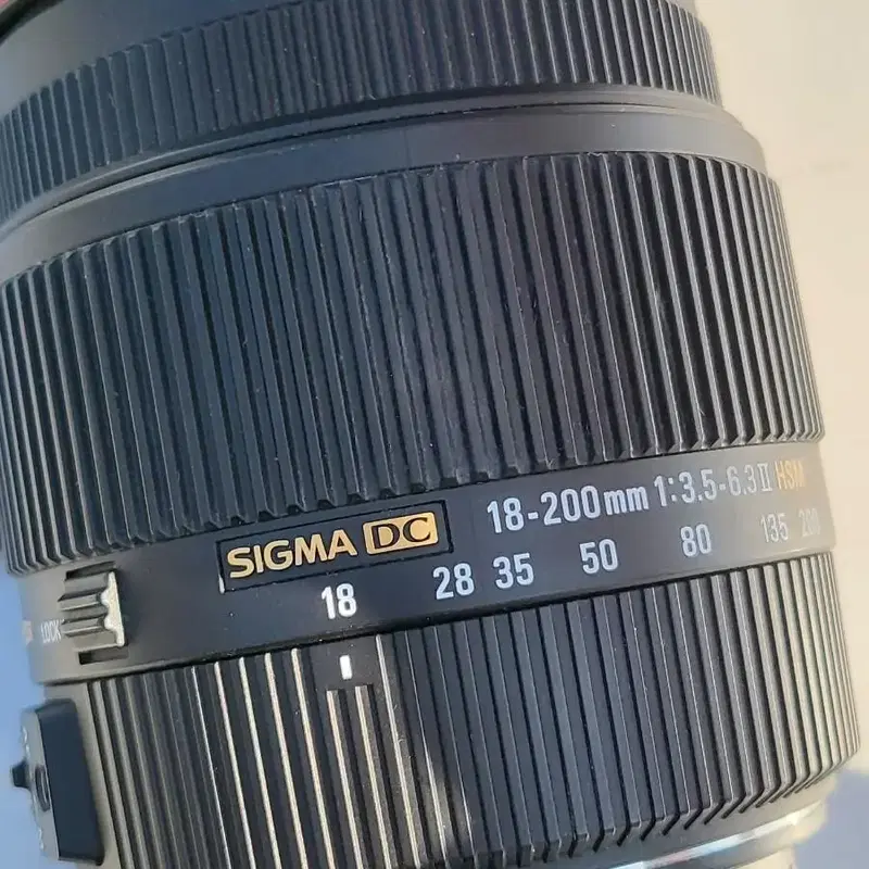 시그마 18-200mm os hsm 수퍼줌 탐론 18-270mm vc