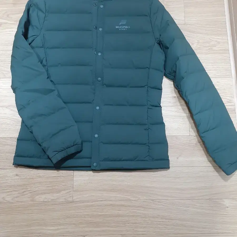 BEAN  POLE SPORT  딥그린덕다운패딩자켓 XS사이즈