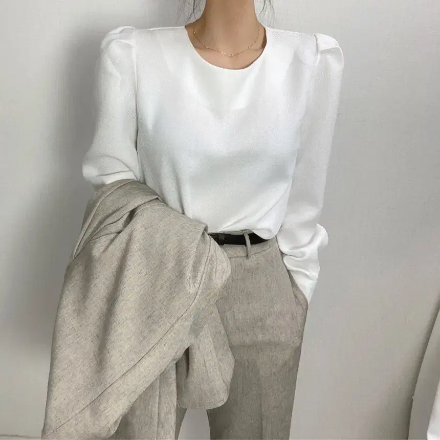 [unworn/new] verdi puff round topless blouse bridal office wear