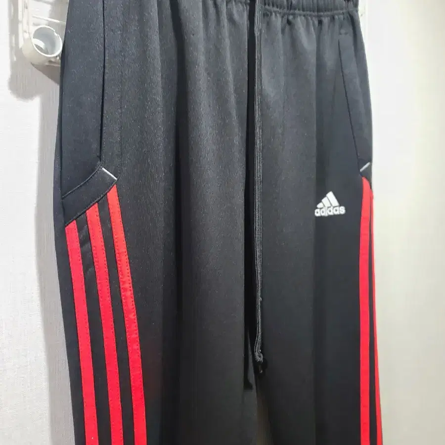 (100,L) adidas 아디다스 트레이닝바지 ! 밑단지퍼조절가능 !