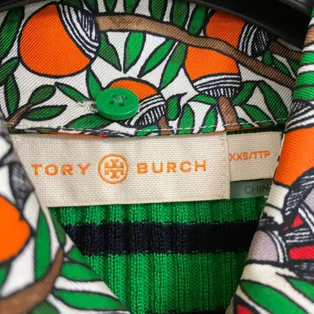 [정품] 새상품 Tory Burch 토리버치 스트라이프 실크 카라 니트