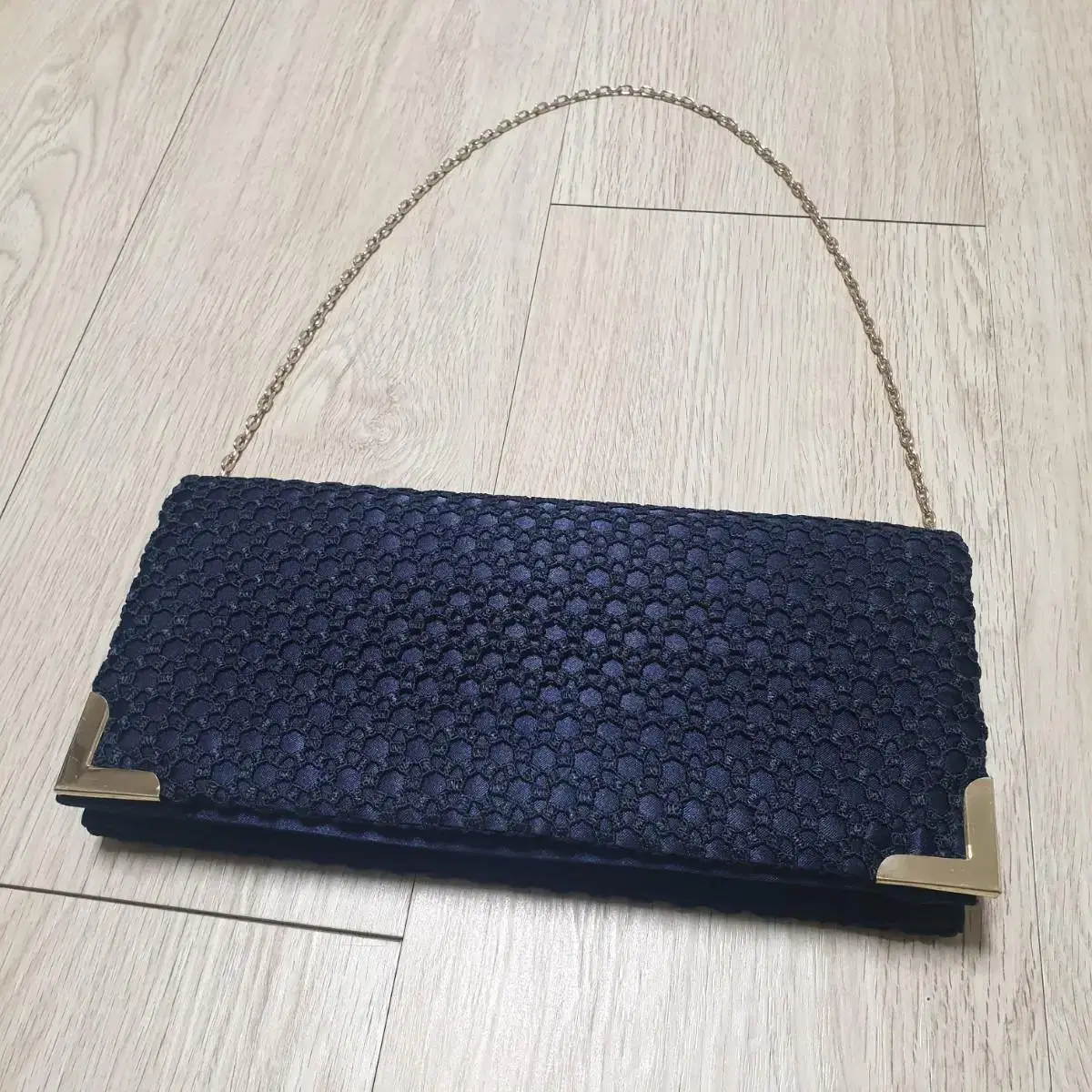 Clutch bag