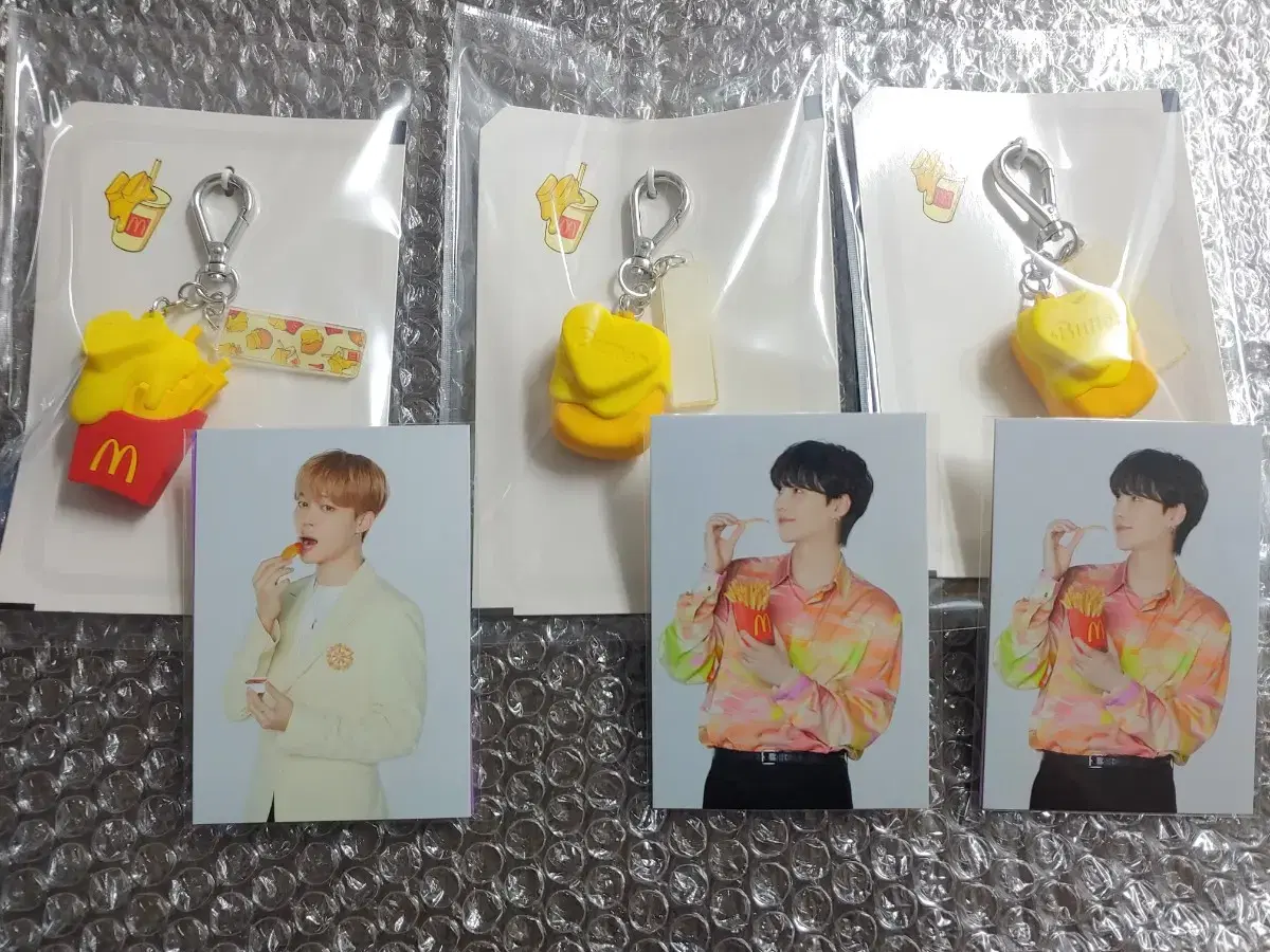 (Bulk)Bangtan McDonald's Photocard & Keyring