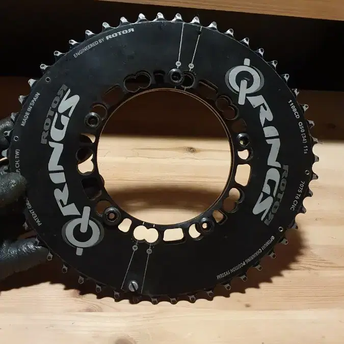 ROTOR Q-Rings Aero Chainring (BCD110x5)