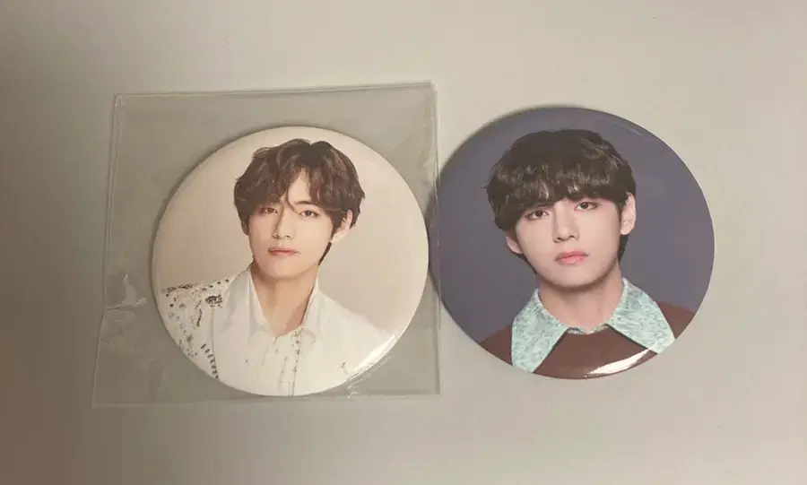 BTS v Taehyung Spiccon/Soosu Canbadge