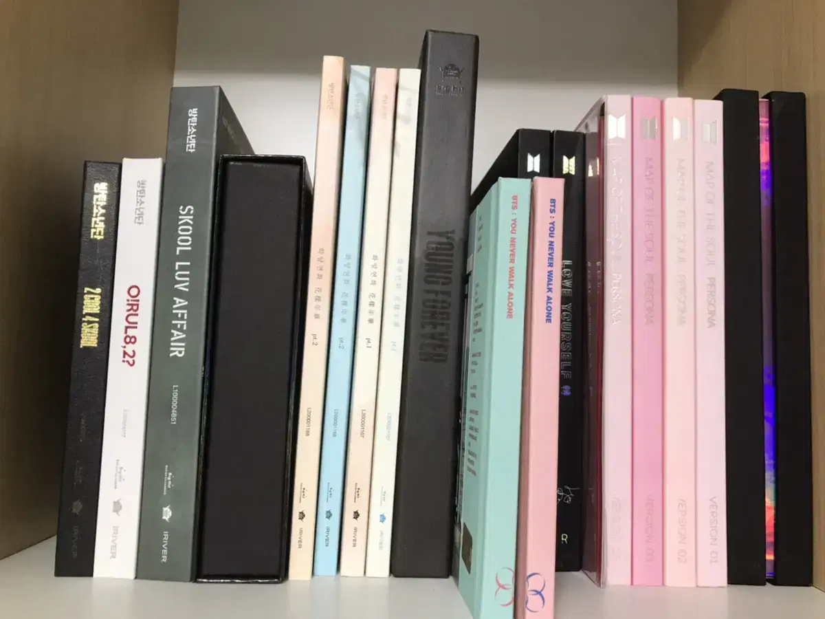 Sell BTS albums in bulk.