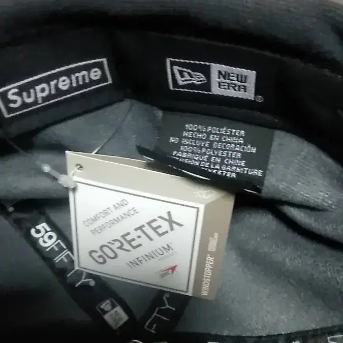 Supreme 20aw Windstopper Earflap Boxlogo